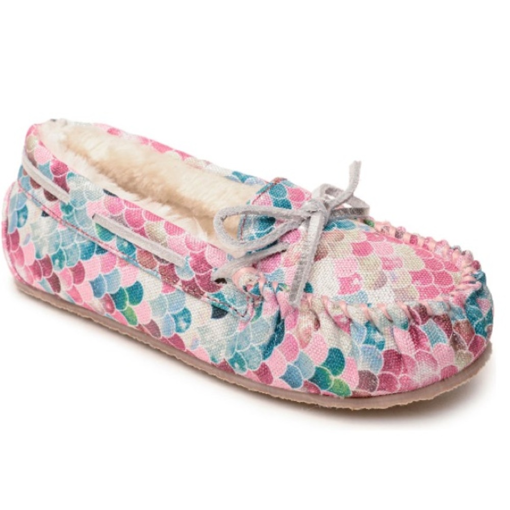 NWOT MINNETONKA MERMAID MOCCASIN/slippers, size 12 🧜‍♀️ ADORABLE
